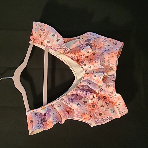 Floral Ruffle Women's Top - Picture 3 of 5